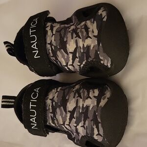 Nautica Kids Black and Gray Camo Water Shoes